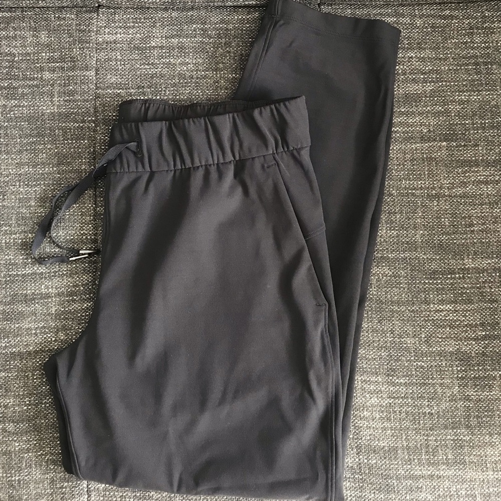 Lululemon On the fly pant full length size 8